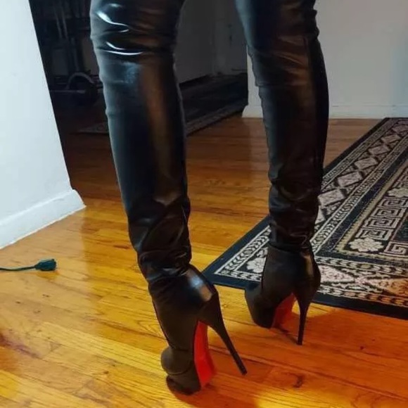 Thigh high boots - Picture 8 of 13
